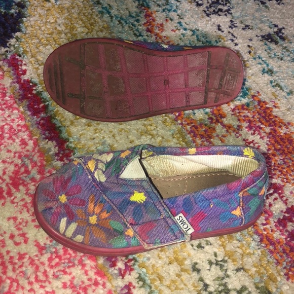 Toms girls shoes - Picture 3 of 3
